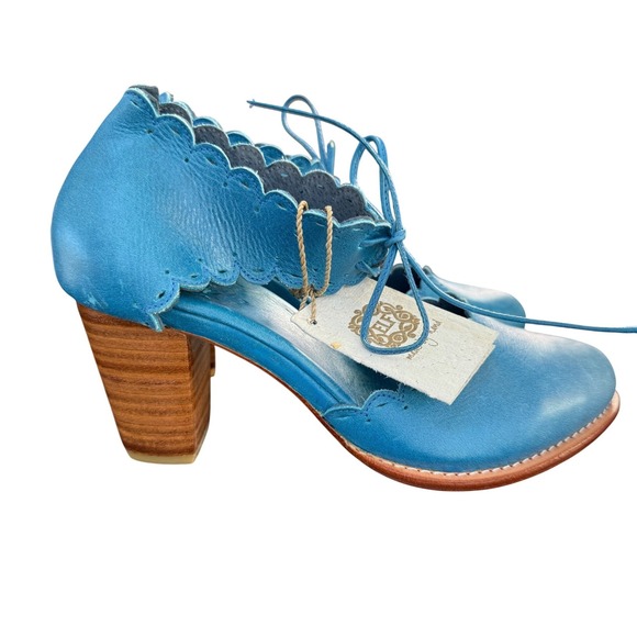 ELF Shoes - ELF Bali Leather Dancing Queen Scalloped Block Heels Size 8 Teal  Handmade NEW